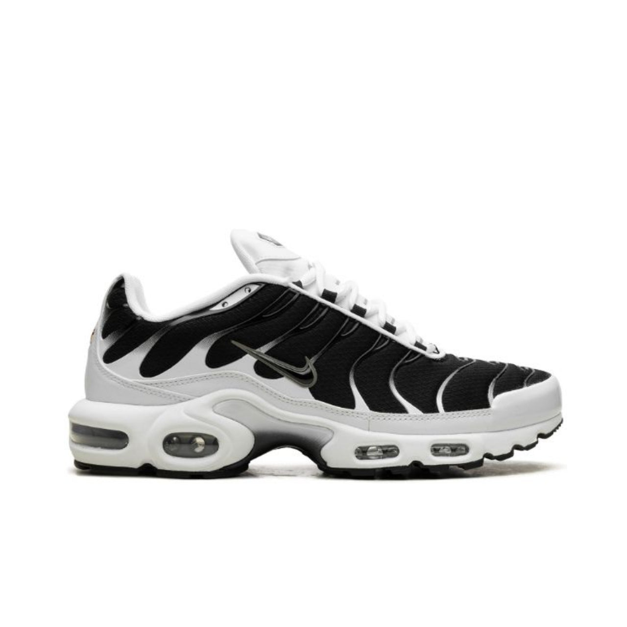 Nike Air Max Plus "Black / White"