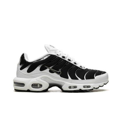 Nike Air Max Plus "Black / White"